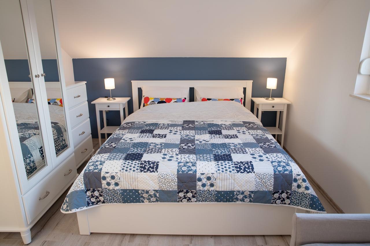 Apartmani Dina Biograd Na Moru Ngoại thất bức ảnh