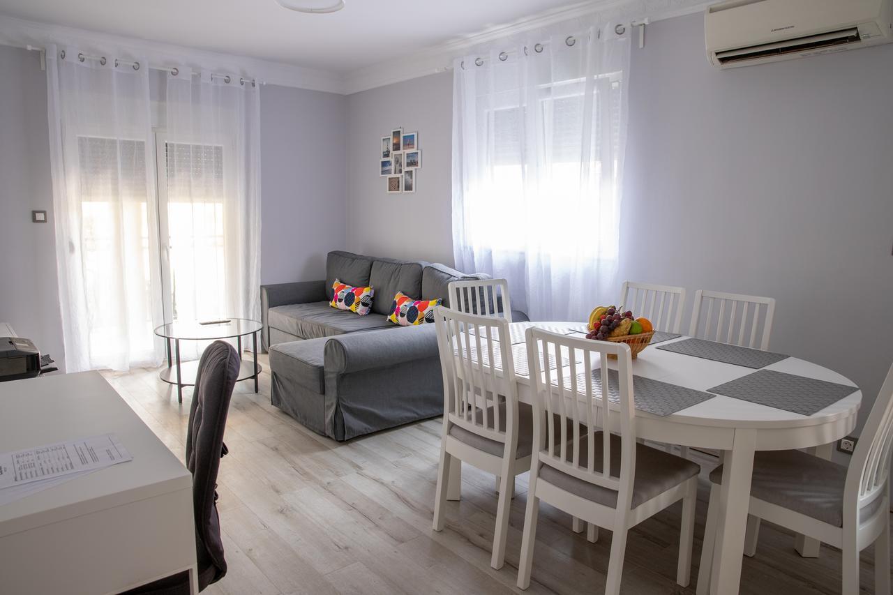 Apartmani Dina Biograd Na Moru Ngoại thất bức ảnh